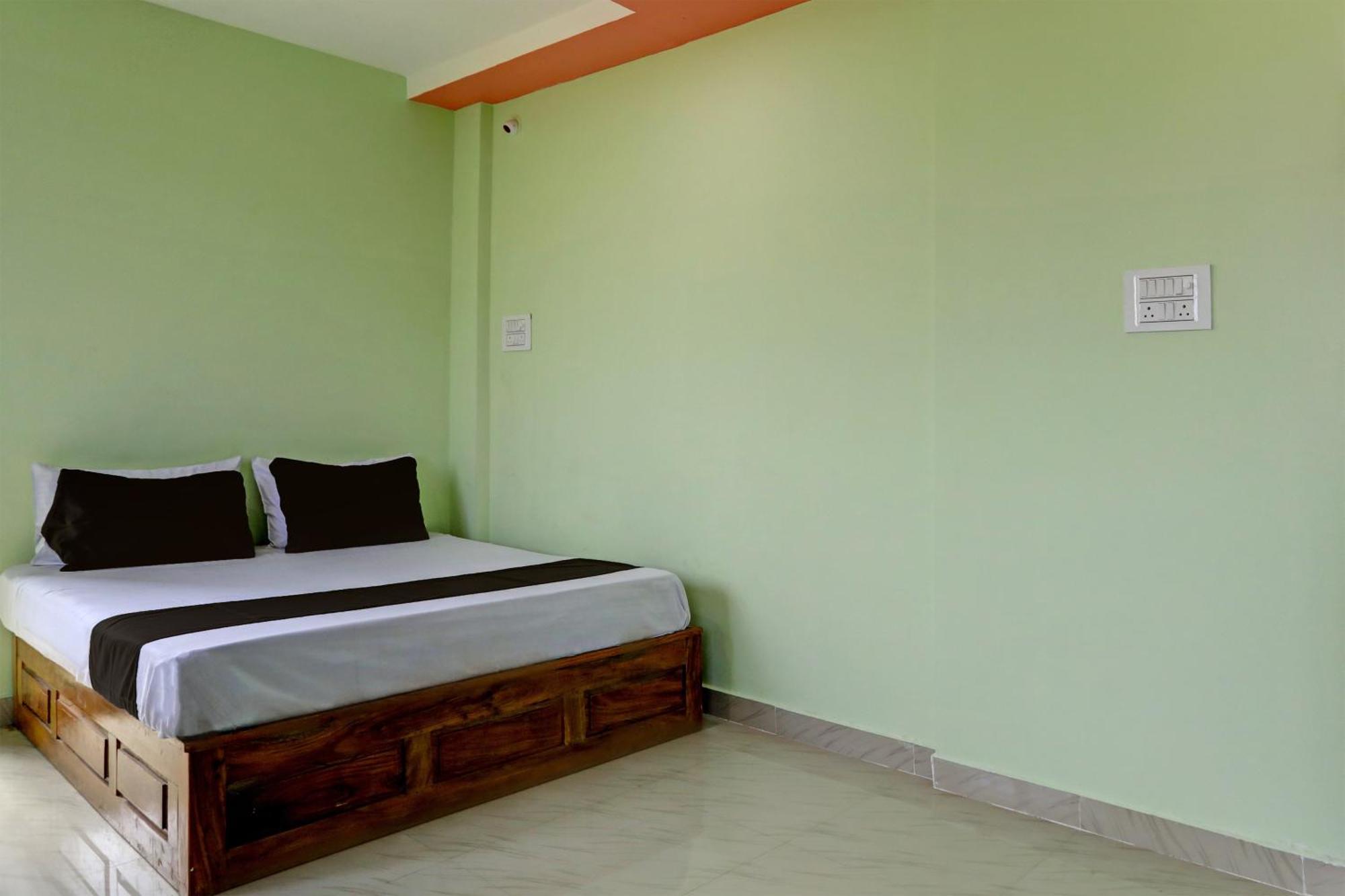 Spot On Hotel Leo Star Chandrapur Exteriör bild