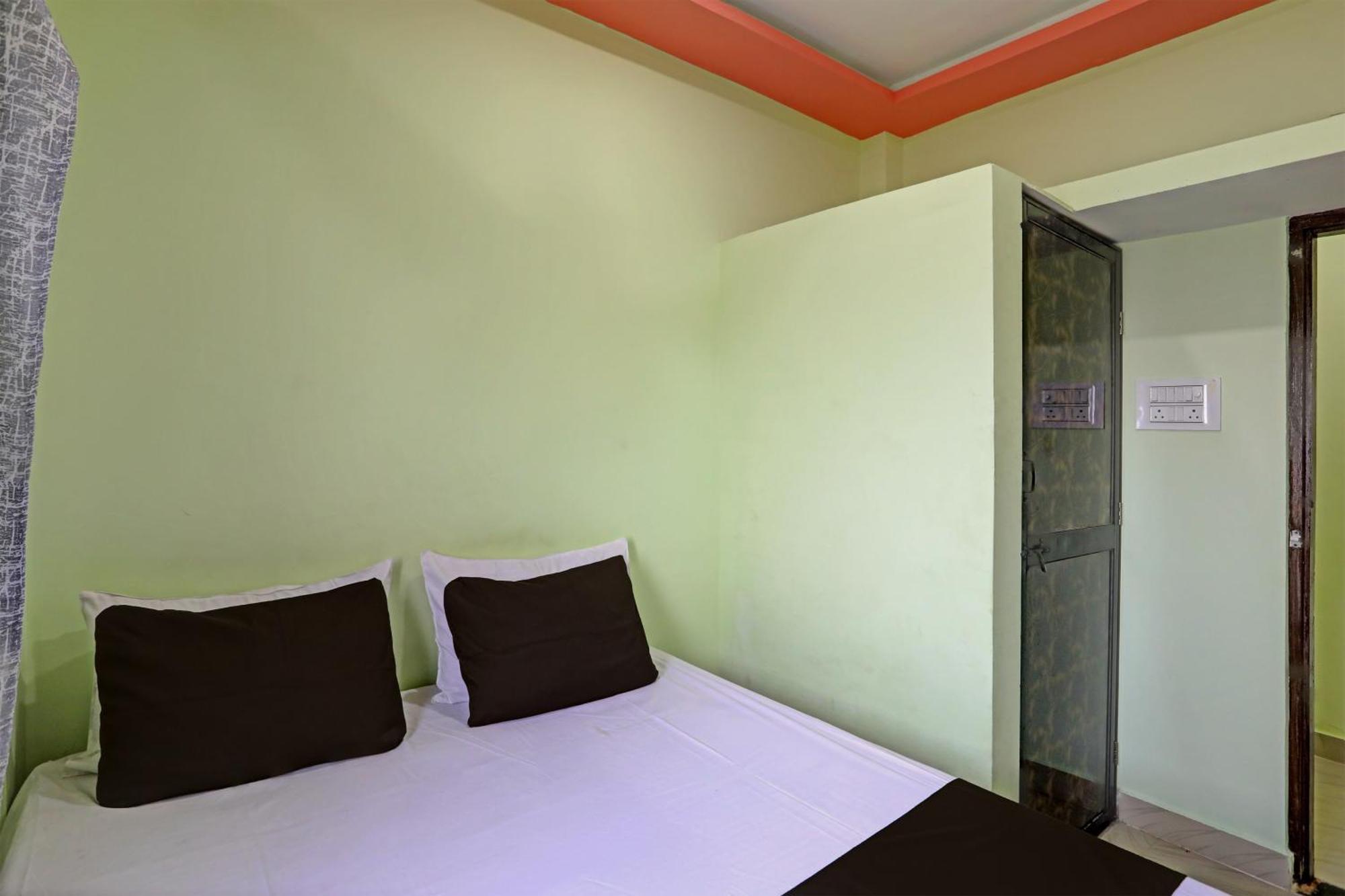 Spot On Hotel Leo Star Chandrapur Exteriör bild