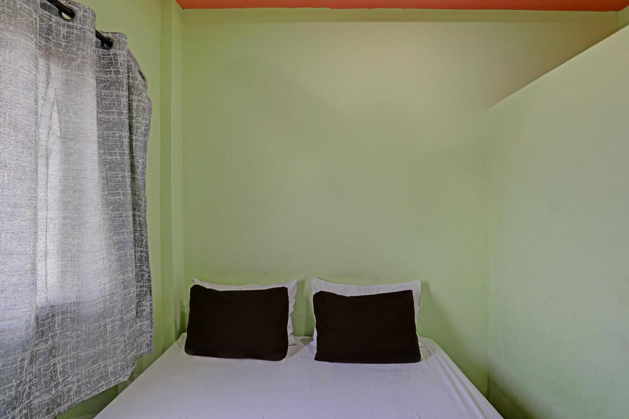 Spot On Hotel Leo Star Chandrapur Exteriör bild